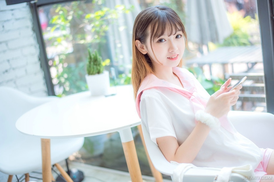 你多学一样本事，就少说一句求人的话。